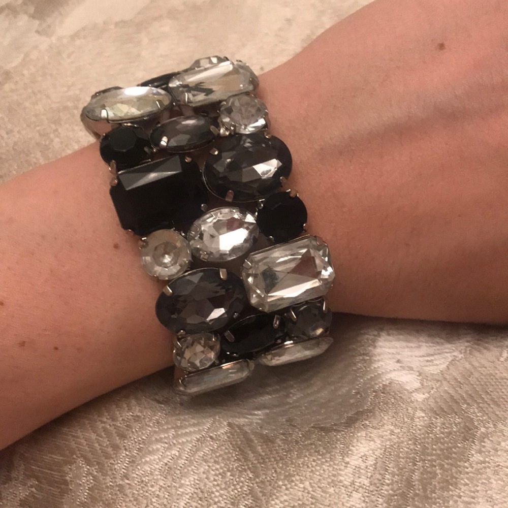 Black and silver stone bracelet